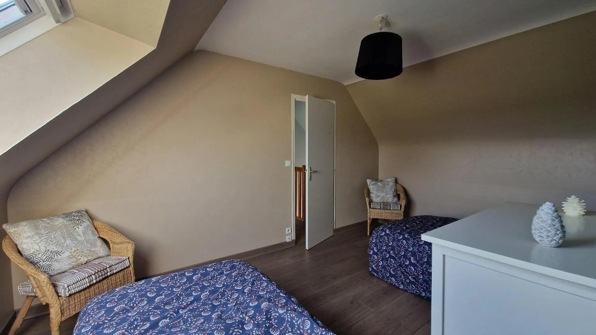 Nice Holiday Home With Beautiful Garden, Paimpol France